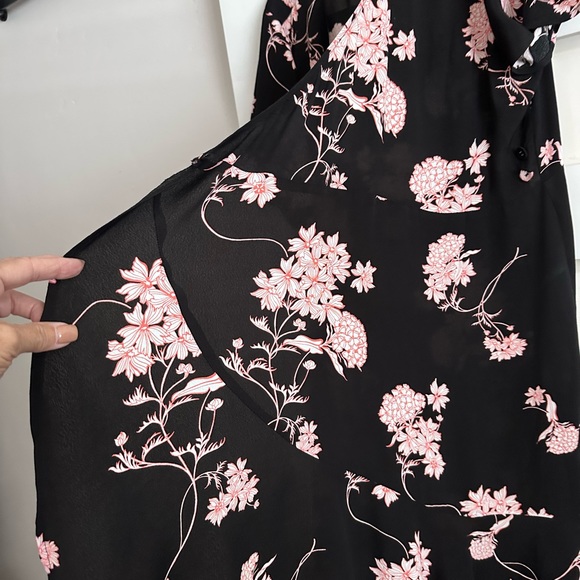 Black and pink wrap around dress. - Picture 2 of 5